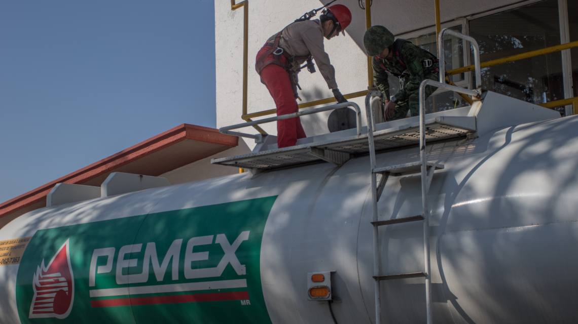 Caen huachicoleros que operaban dentro de Pemex en Monterrey