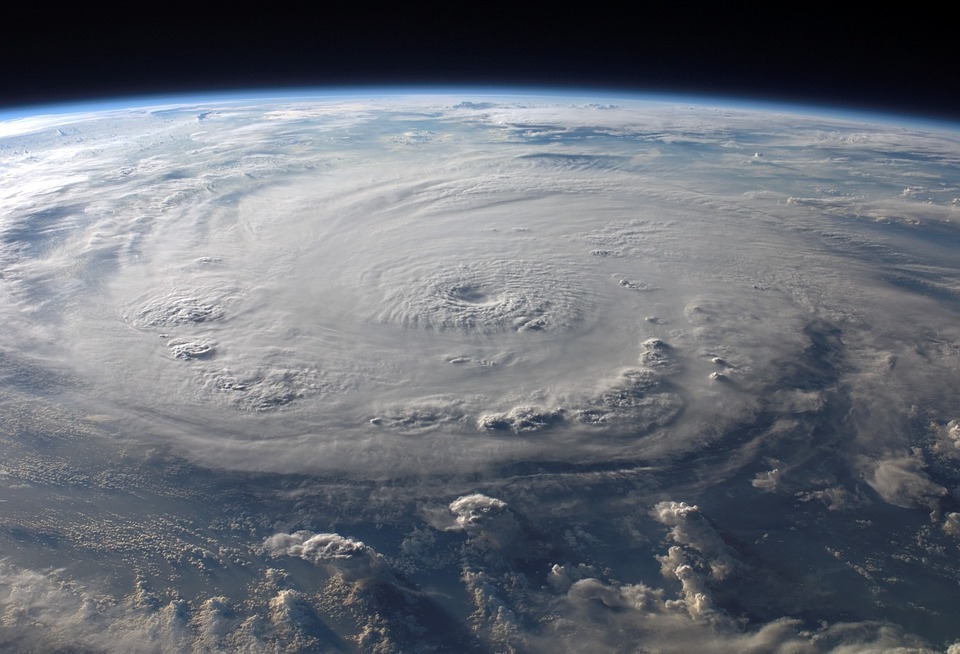 CNPC y Twitter crean alianza para informar sobre ciclones tropicales en México