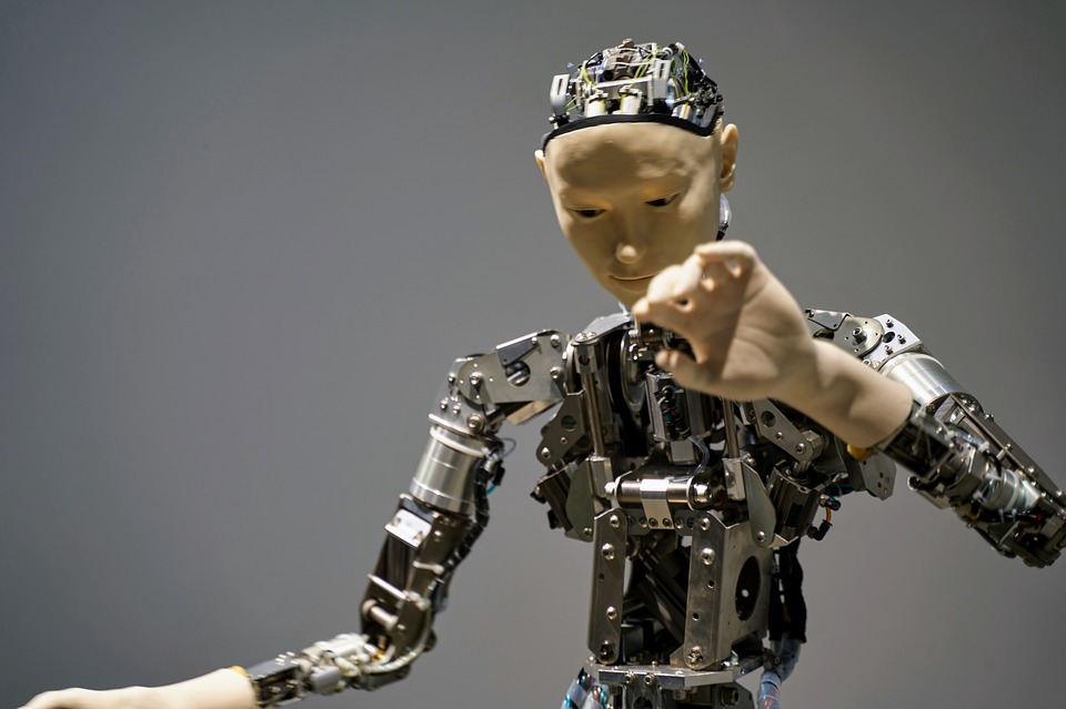 Beneficios de combinar la Inteligencia Artificial con robótica