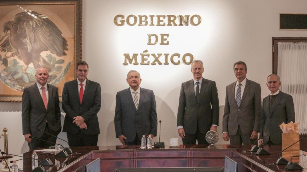 Coca-Cola mantiene inversiones en México: AMLO