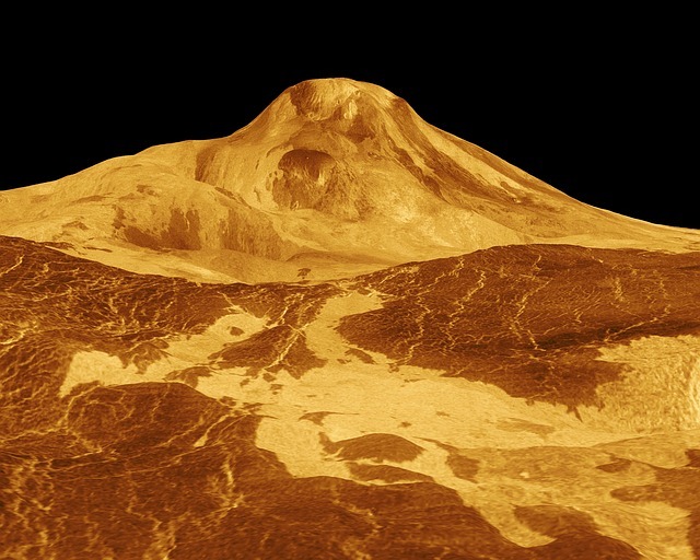 Hallan evidencias de señales de vida en Venus