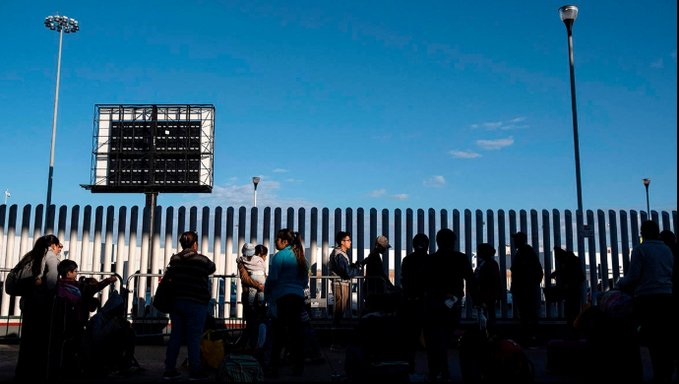 Corte Suprema de EUA decidirá muro fronterizo y política migratoria de Trump