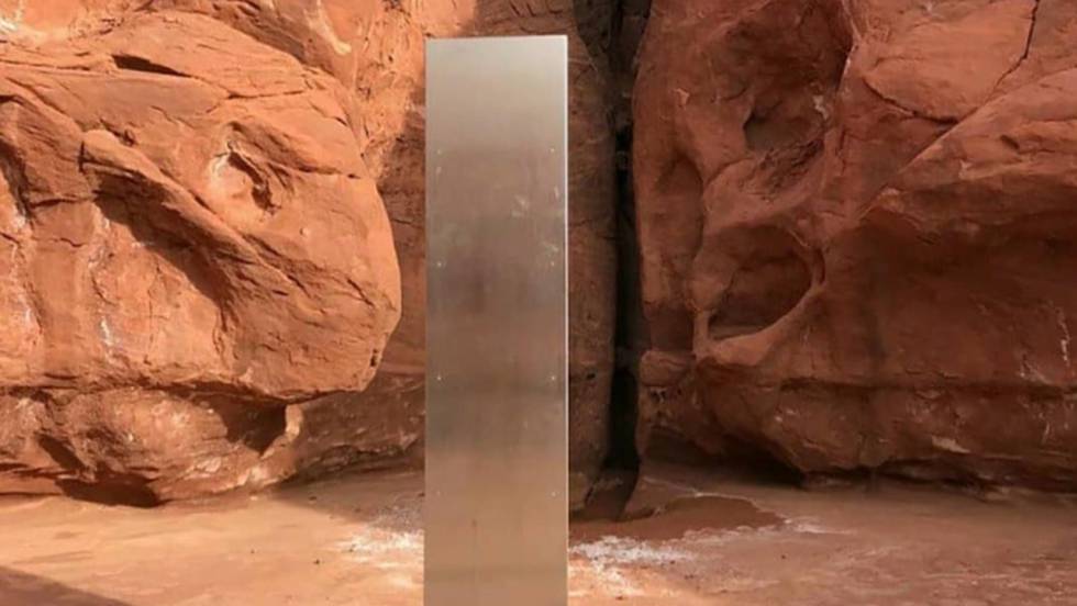 Misterioso monolito metálico es hallado en desierto de Utah (Video)