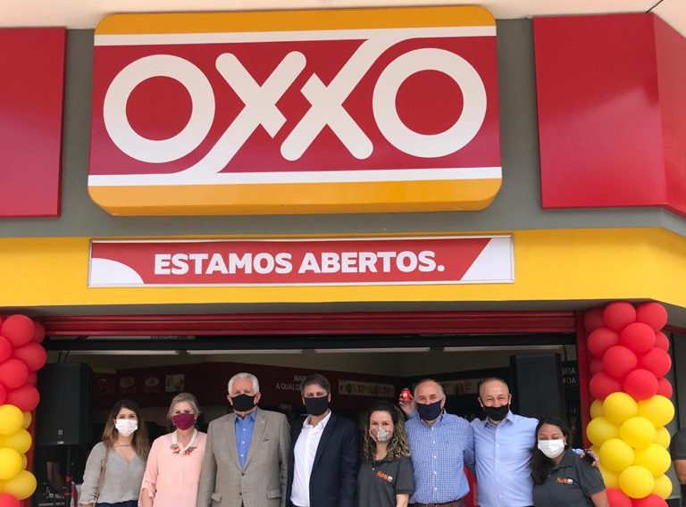 Oxxo inauguró 1 de 500 tiendas que planea abrir en Brasil durante próximos 3 años