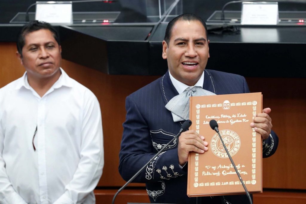 Recibe el Senado la Constitución de Quintana Roo traducida al maya