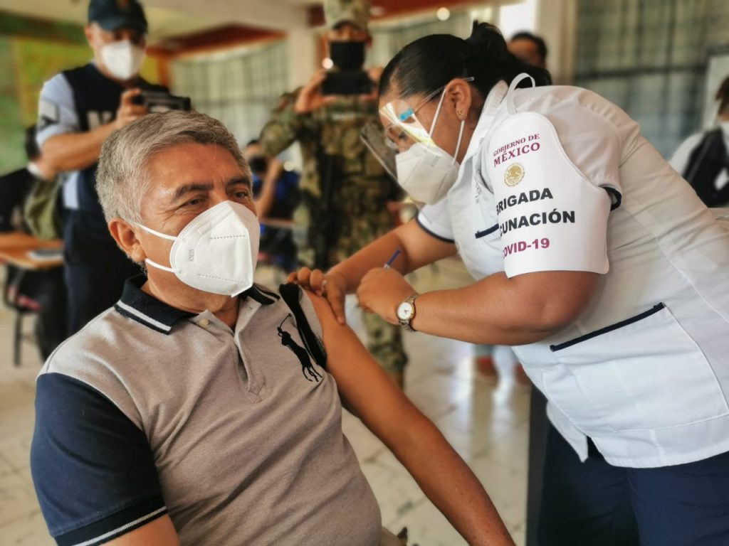 SEMAR ha aplicado 12 mil 180 vacunas anti Covid a docentes de educación básica en Campeche