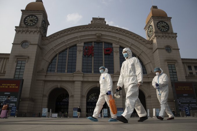 Equipo de la OMS llegó a Wuhan para estudiar origen de la pandemia