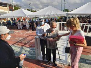 Inicia en Cancún vacunación a los adultos mayores contra Covid-19