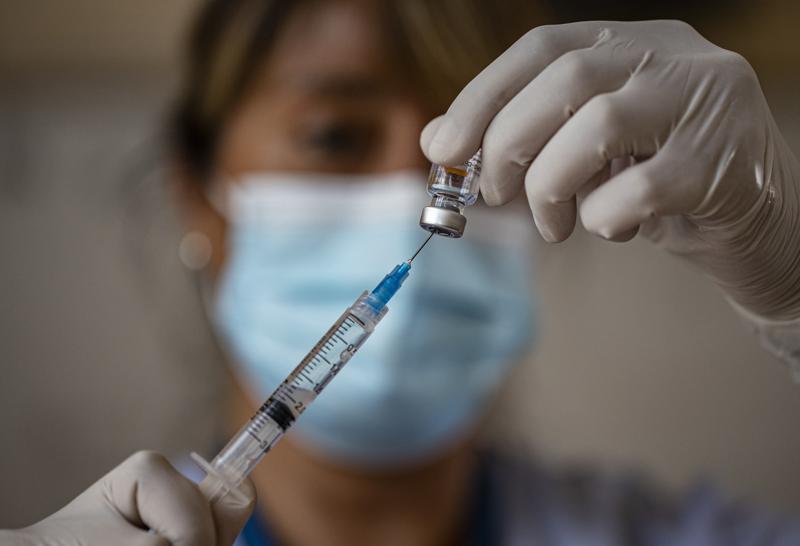 OPS insta a países desarrollados a donar más vacunas a LatAm Foto: AO
