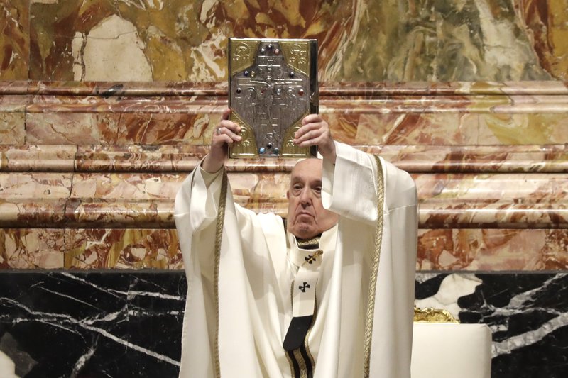 Papa oficia misa de Jueves Santo, no estará en Última Cena