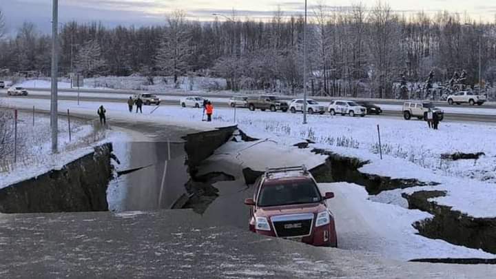 Sismo en Alaska produce temblores prolongados y pequeños tsunamis (Video)