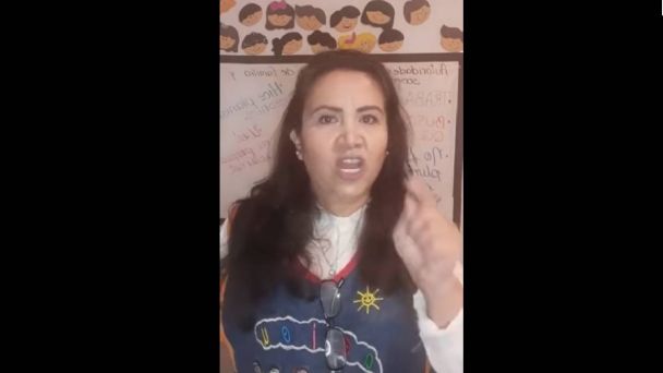 VIDEO I Maestra reprocha que padres celebren que sus hijos pasaron de grado con 6 Foto: Internet