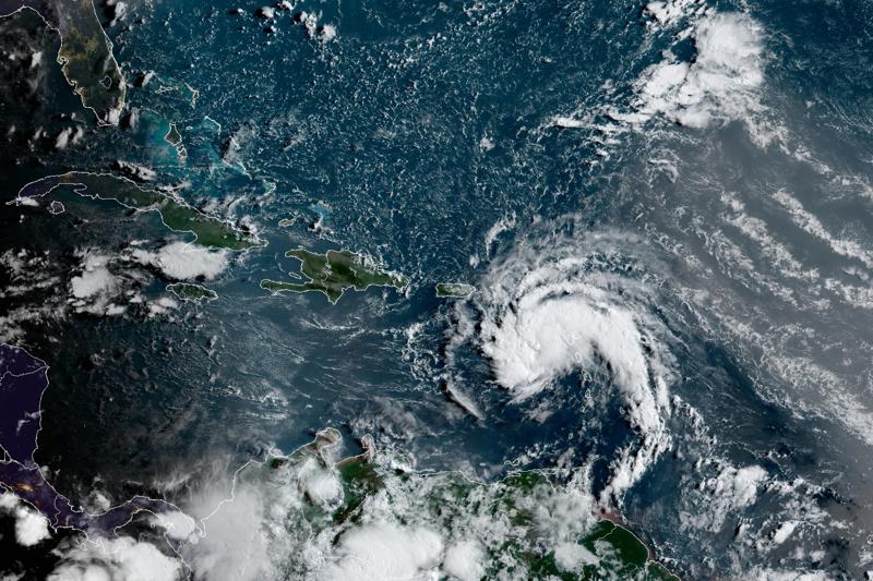 Tormenta tropical Fred llega a Dominicana; se acerca a Haití