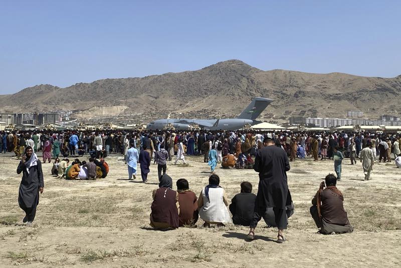 El Talibán promete respetar los derechos de las mujeres Foto: AP