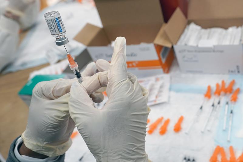 ¿Qué sabemos sobre los refuerzos de vacunas contra COVID? Foto: AP