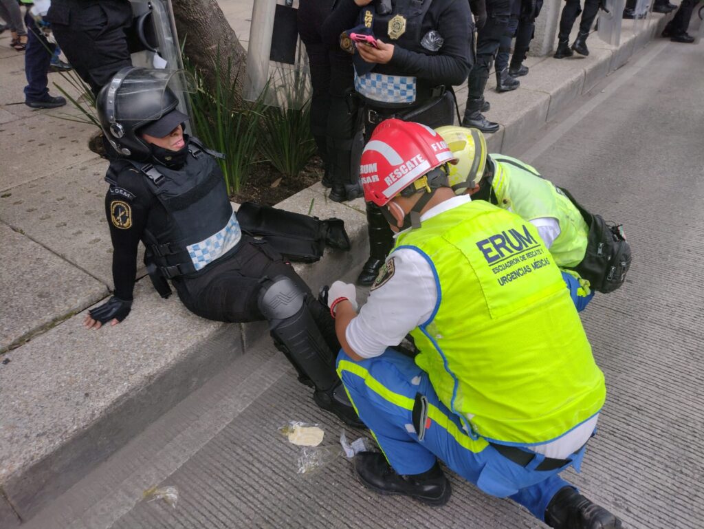 37 lesionados por marcha feminista: Secretaría de Gobierno y Policía CDMX