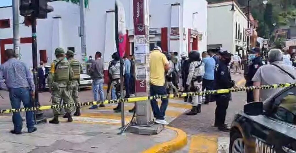 Enfrentamiento en el Centro Histórico del municipio de Metepec, deja un muerto y dos heridos **FOTOS & VIDEO ESPECIALES**