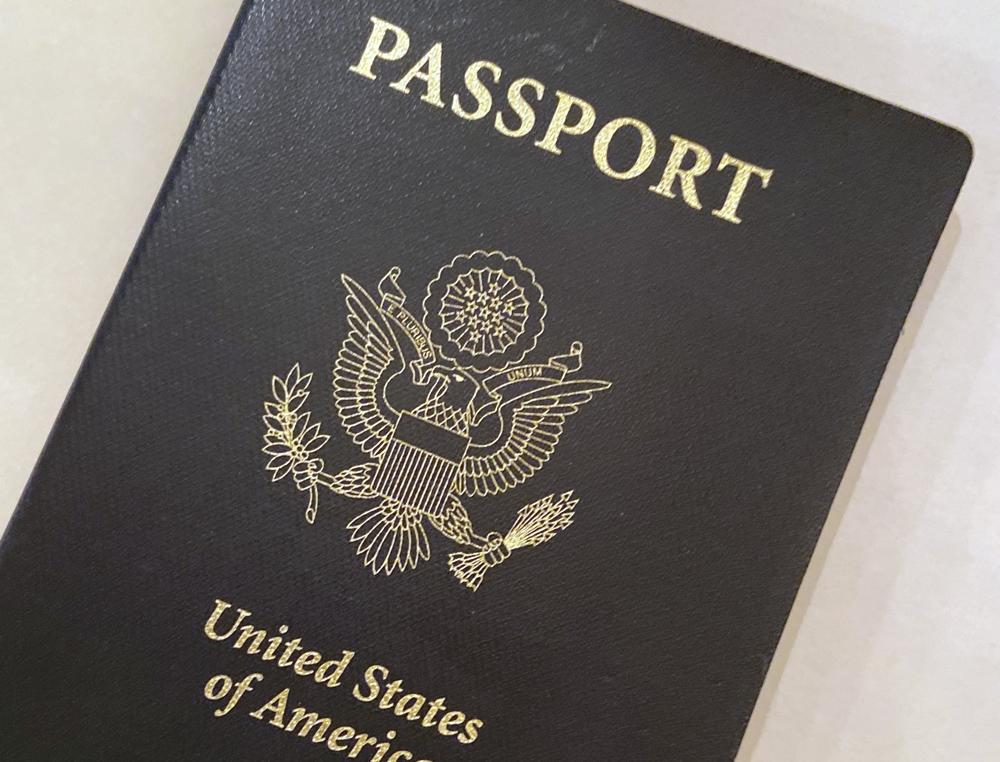 EUA emite su primer pasaporte con género “X”