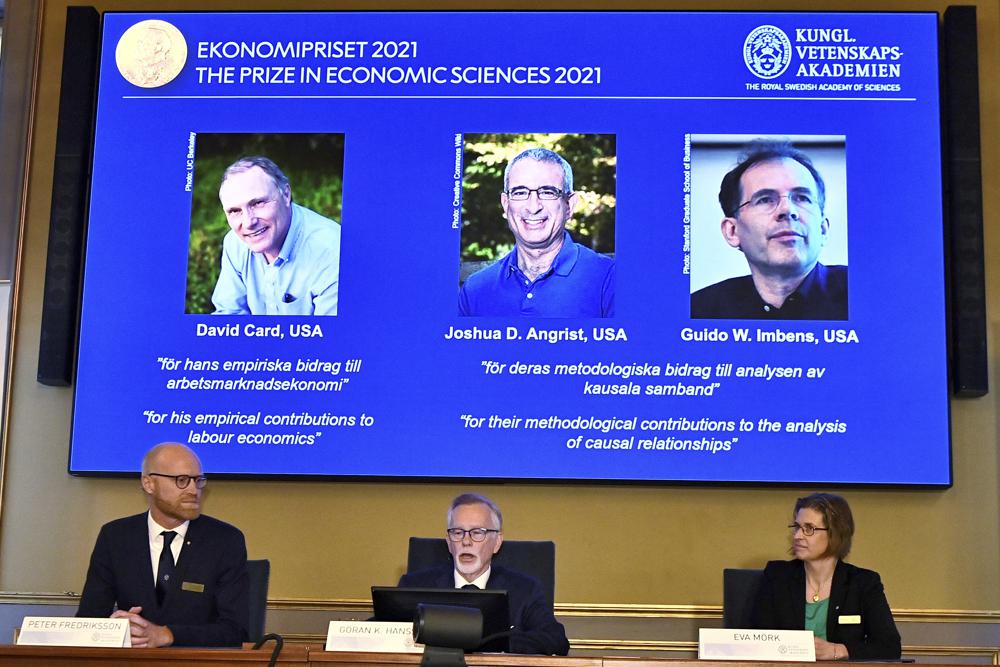 Tres economistas residentes en EEUU ganan Nobel de Economía
