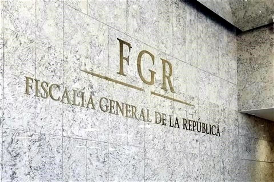 Acude ex secretaria del Foro Consultivo del Conacyt a la Femdo de FGR Foto: Reforma