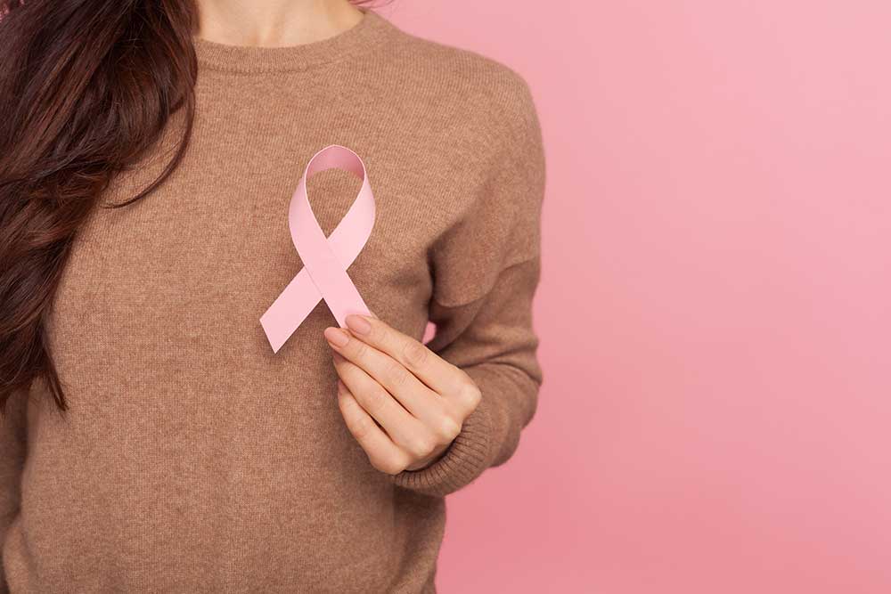 A través de la oncoplástica IMSS salva vida de mujeres con cáncer de mama Foto: Internet