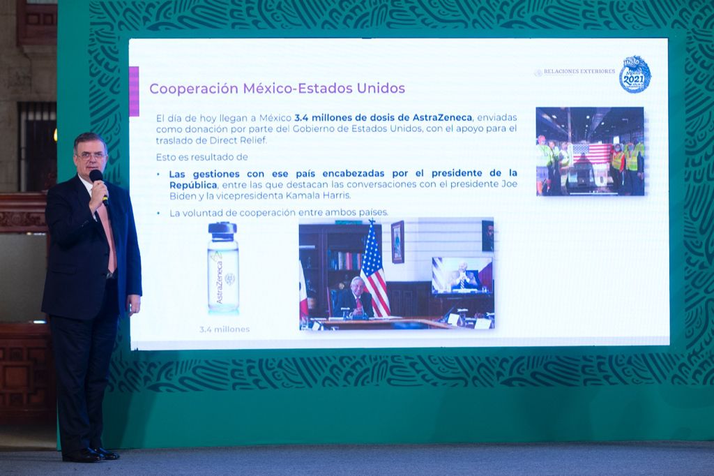 Tercio de vacunas anti covid envasadas en México: Ebrard