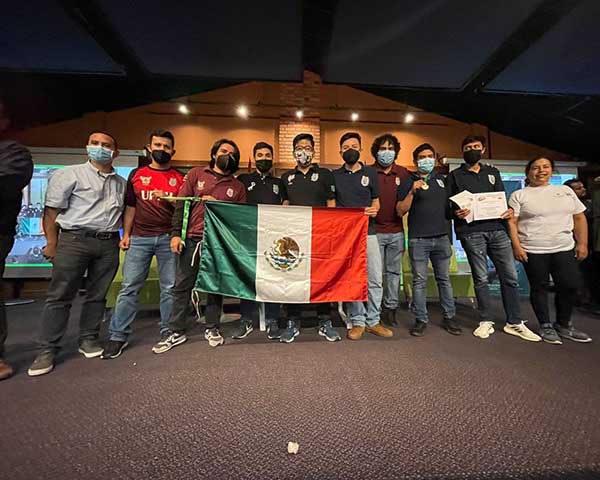 Destacan estudiantes del IPN en competencia de Robótica en Colombia Foto: IPN
