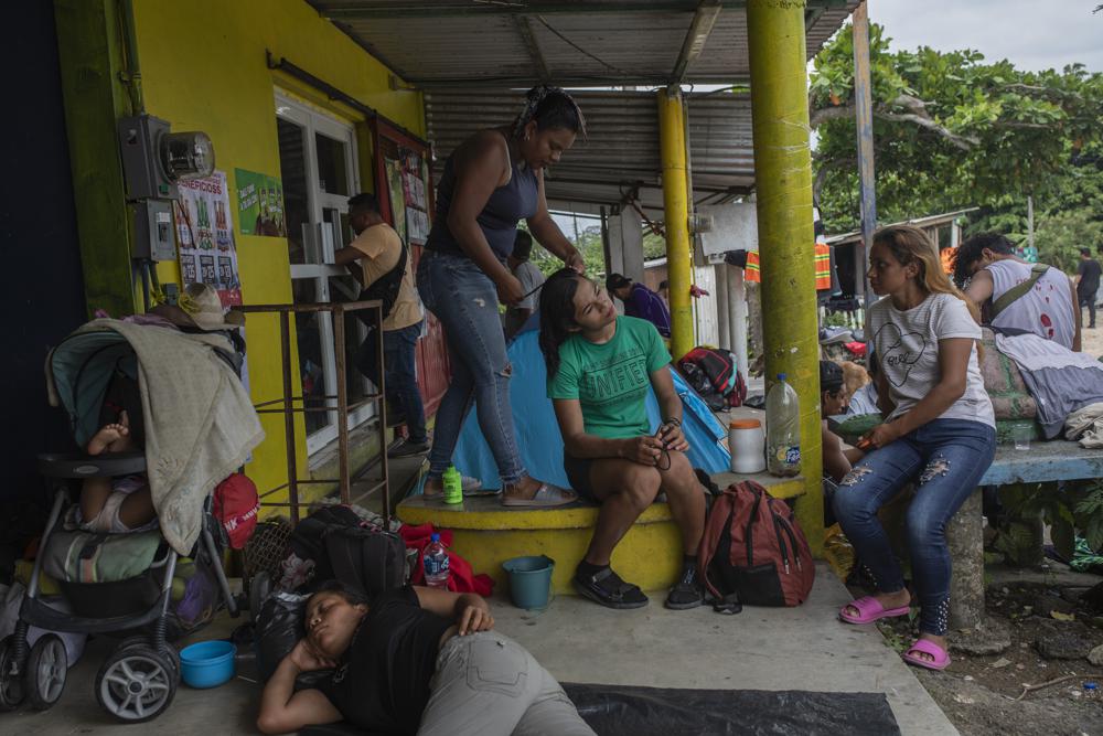 Nuevamente el INM reprobó manipulación a personas migrantes para continuar en la 'caravana migrante'Foto: AP