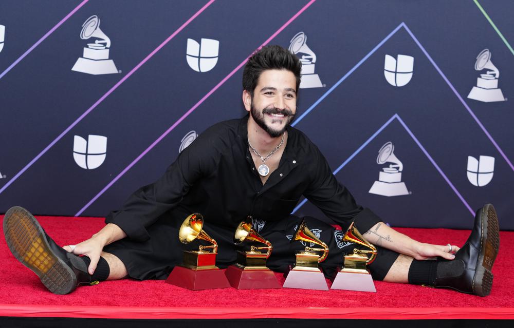 Camilo gana 4 Latin Grammy, triunfan Blades, “Patria y vida”
