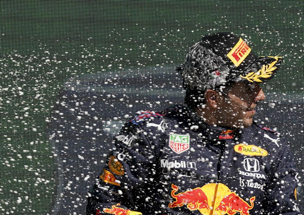 Verstappen domina en México, histórico podio de Pérez