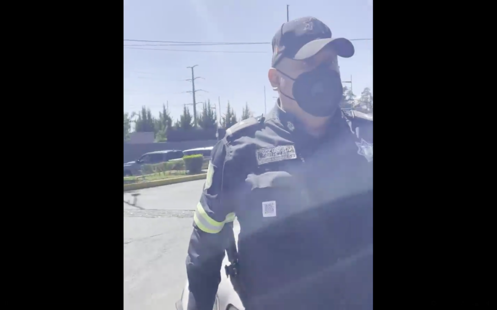 "¡Órale, sáquese! No queremos más policías corruptos como tú": Ciudadano a Policía Estatal en EdoMex (Video)
