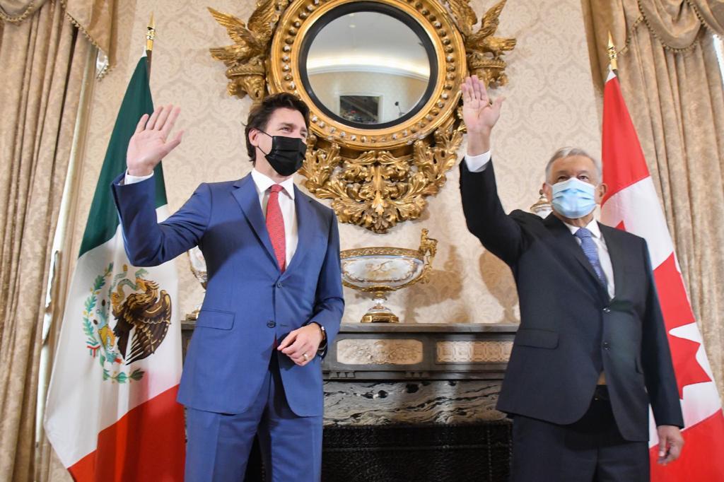 AMLO defendió reforma eléctrica ante Trudeau y lo invitó a visitar México