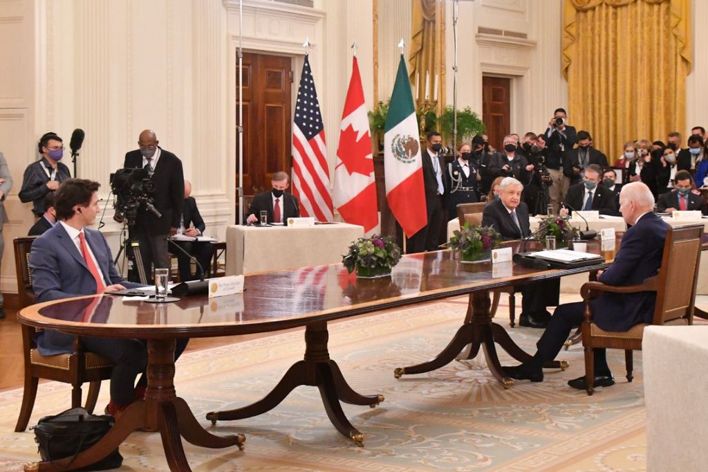 México y EUA acuerdan combatir tráfico de armas Foto: Presidencia