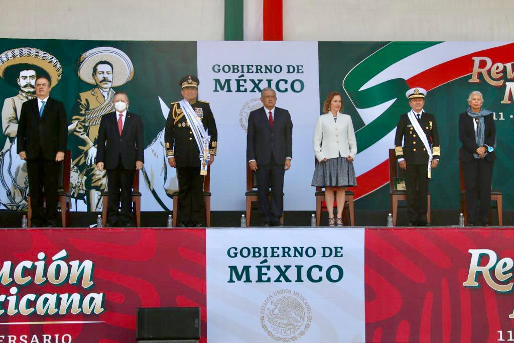 AMLO encabezó desfile por 111 aniversario de la Revolución Mexicana Foto: Presidencia