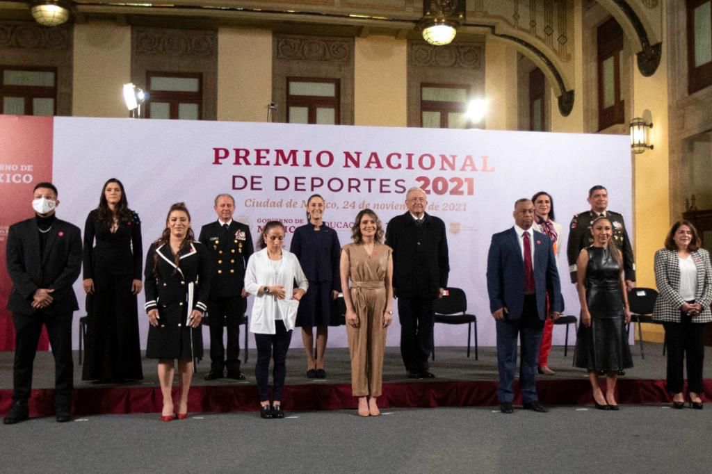 AMLO entregó el Premio Nacional de Deportes 2021 Foto: Presidencia