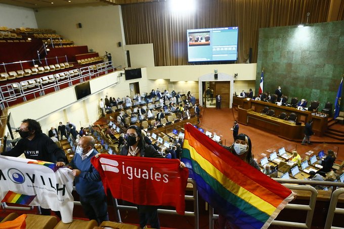Diputados chilenos aprueban matrimonio igualitario