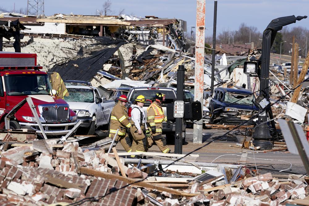Kentucky: Temen que muertos por tormentas sean al menos 70 Foto: AP