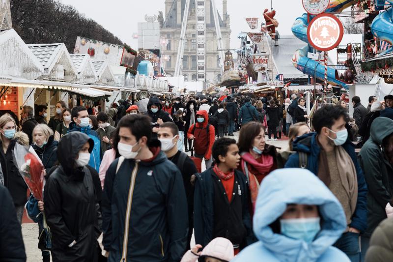 Uso de mascarillas será obligatorio al aire libre en París Foto: AP
