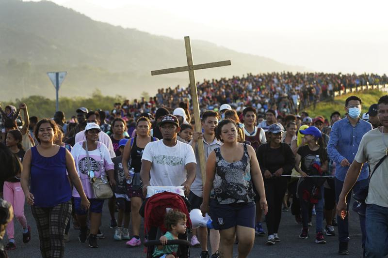 EUA restablece medida de que migrantes esperen en México Foto: AP