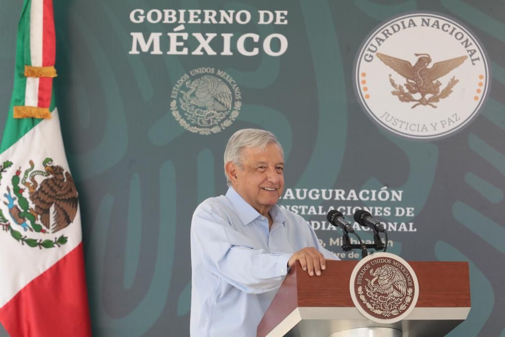 Regularizarán autos chocolate en Michoacán: AMLO Foto: Presidencia