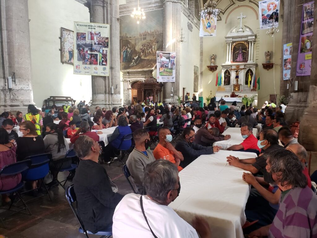 Saciando al Pobre A.C. organiza desayuno navideño para personas vulnerables de CDMX: Arquidiócesis Primada