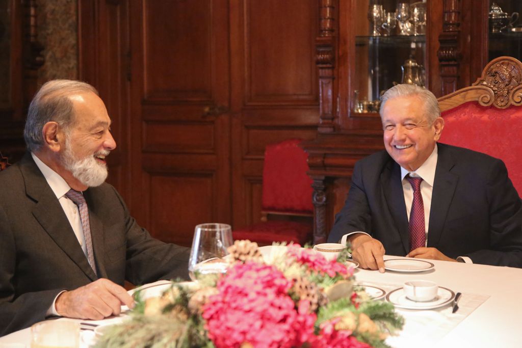 AMLO desayunó con Carlos Slim