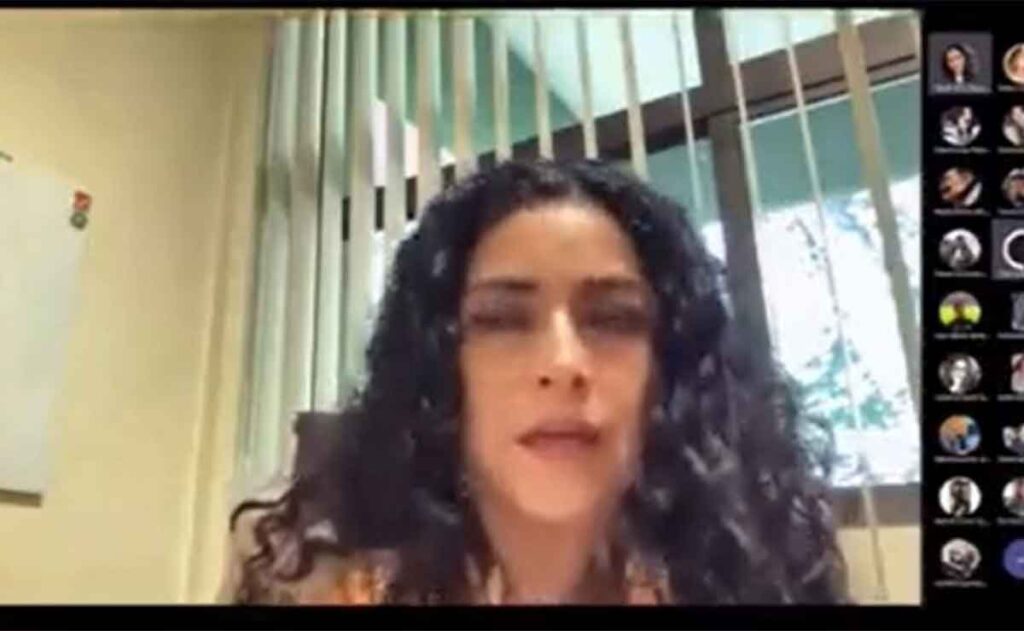VIDEO I Maestra se enoja con alumno por llamarla ‘miss’ Foto: Internet