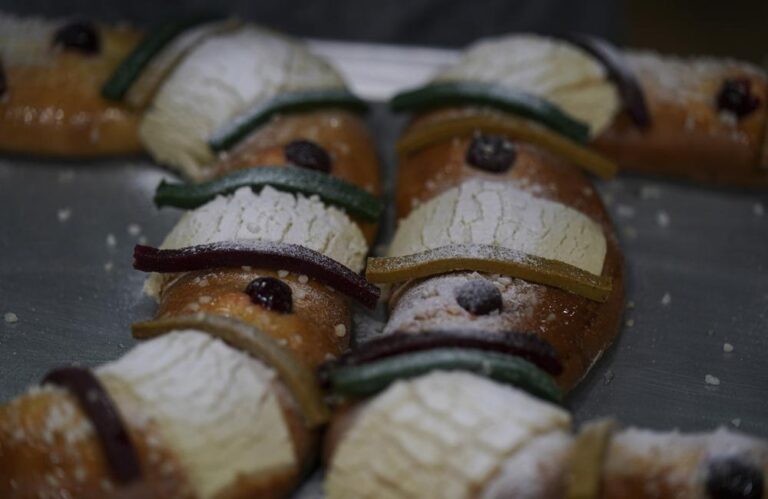 Mexicanos celebran pasión por el pan con la Rosca de Reyes