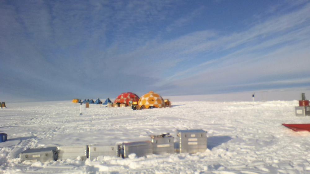 Un iceberg gigante bloquea el estudio de los científicos sobre el 'Glaciar del Juicio Final' Foto: AP
