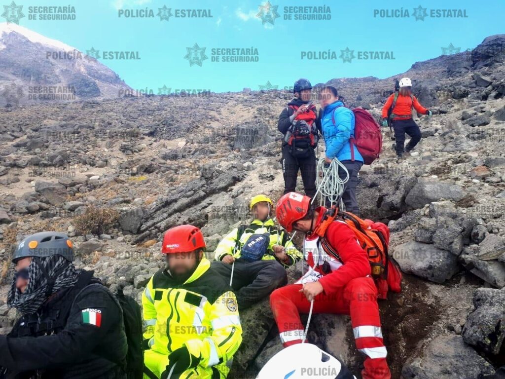 Policía de Alta Montaña auxilió a una persona que se accidentó en inmediaciones del volcán “Izta-Popo” *FOTOS & VIDEO SSE