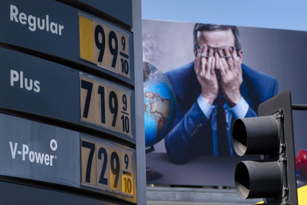 Disminuye precio promedio de la gasolina en EUA