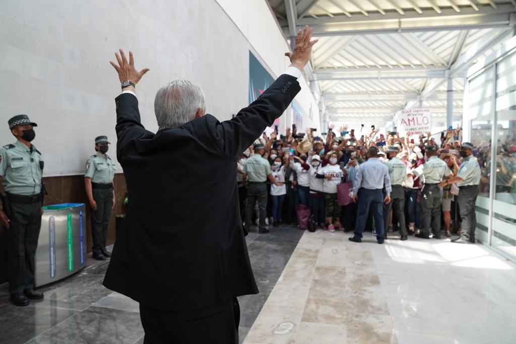 Rechazan panistas invitación de AMLO a la inauguración del AIFA Foto: Presidencia