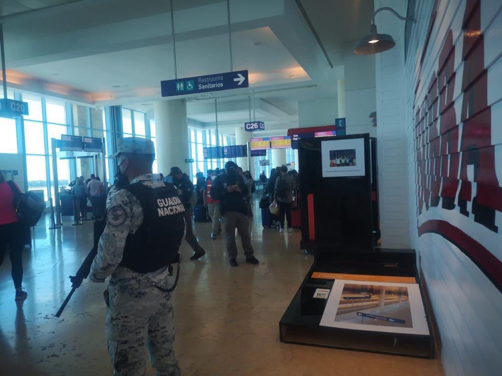Descartan balacera en Aeropuerto Internacional de Cancún Foto: Internet