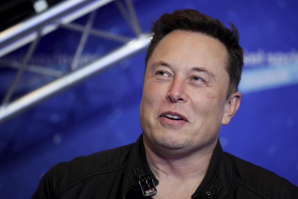 Musk dice tener listos $46.500 millones para comprar Twitter Foto: AP